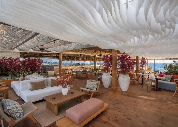 منتجع Desert Rose 5*