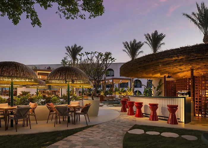Desert Rose Resort 5*